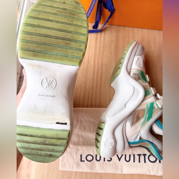 SOLD❌Louis vuitton LV archlight green white monogram pvc leather sneakers - Picture 15 of 16